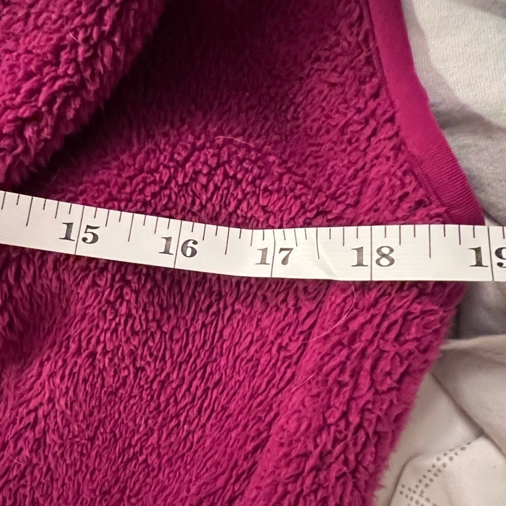 TWO pieces: Uniqlo Sherpa hooded vest and skirt, magenta, M and S - Picture 7 of 15